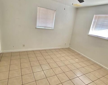 9406 Montgomery Drive - Photo Thumbnail 10