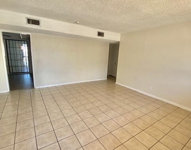 9406 Montgomery Drive - Photo Thumbnail 15