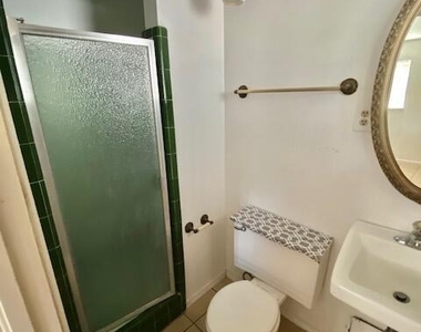 9406 Montgomery Drive - Photo Thumbnail 11