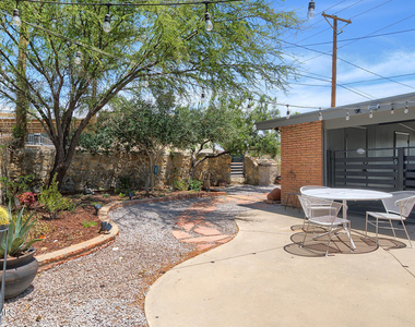 2927 Harrison Avenue - Photo Thumbnail 8