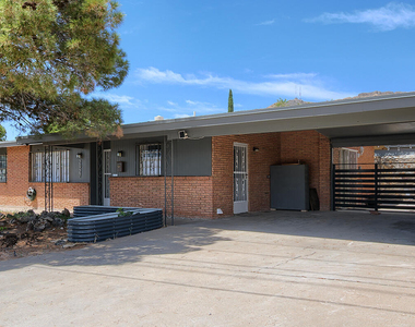 2927 Harrison Avenue - Photo Thumbnail 2