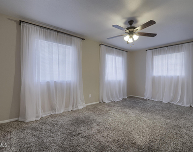 2927 Harrison Avenue - Photo Thumbnail 14