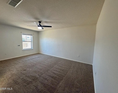 10041 Paloma Drive - Photo Thumbnail 23