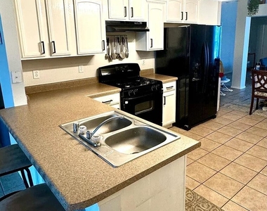 10041 Paloma Drive - Photo Thumbnail 21