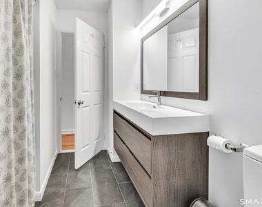 46 Waller Road - Photo Thumbnail 21