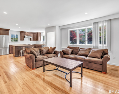 46 Waller Road - Photo Thumbnail 5