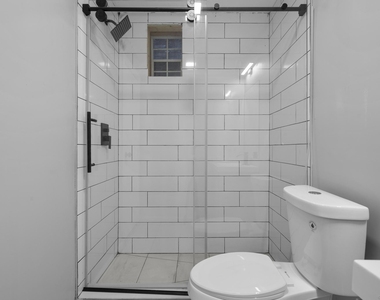 140 Grand Street - Photo Thumbnail 6