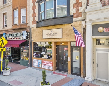 140 Grand Street - Photo Thumbnail 8