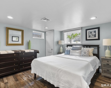 111 Judd Street - Photo Thumbnail 14