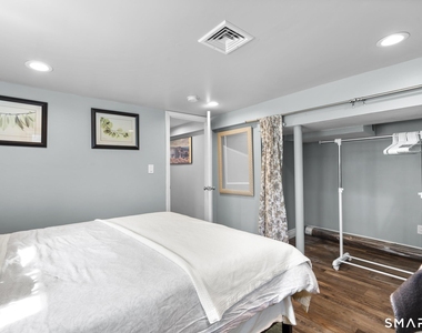 111 Judd Street - Photo Thumbnail 16