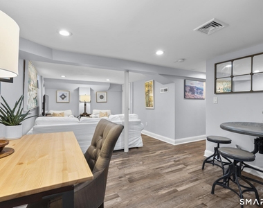 111 Judd Street - Photo Thumbnail 6