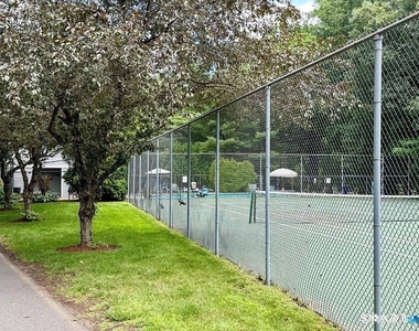 85 Wilton Crest - Photo Thumbnail 3
