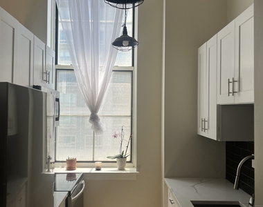 116 Court Street - Photo Thumbnail 10