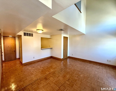 105 Tremont Avenue - Photo Thumbnail 2