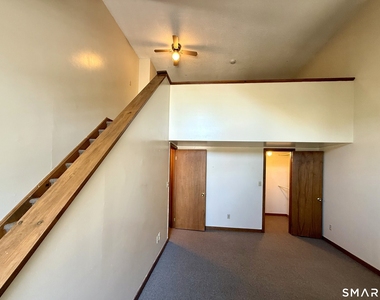 105 Tremont Avenue - Photo Thumbnail 9