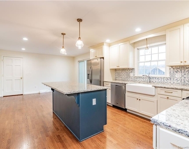 1241 Halladay Avenue - Photo Thumbnail 3