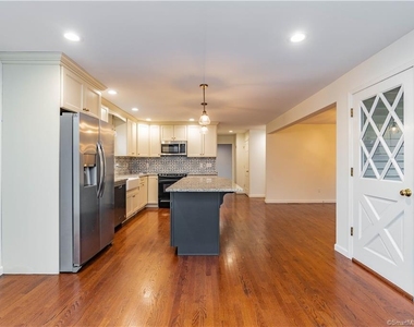 1241 Halladay Avenue - Photo Thumbnail 5