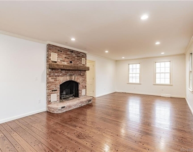 1241 Halladay Avenue - Photo Thumbnail 11