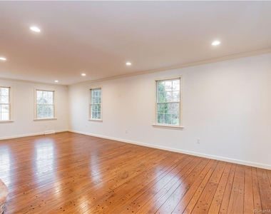 1241 Halladay Avenue - Photo Thumbnail 14