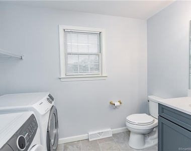 1241 Halladay Avenue - Photo Thumbnail 16