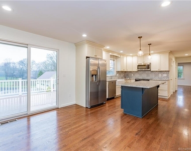 1241 Halladay Avenue - Photo Thumbnail 4