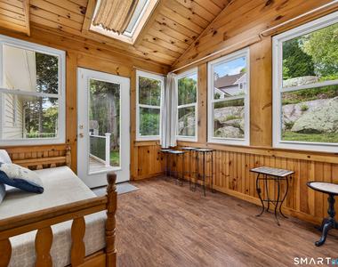 73 Warren Avenue - Photo Thumbnail 10