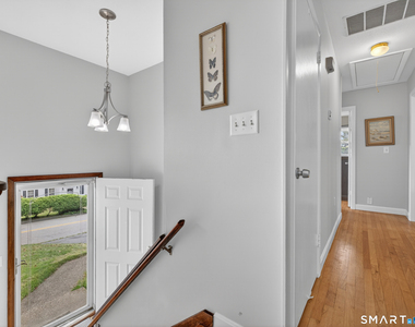 73 Warren Avenue - Photo Thumbnail 4