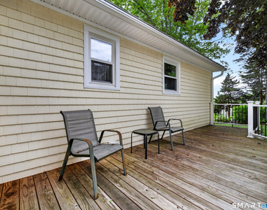 73 Warren Avenue - Photo Thumbnail 12