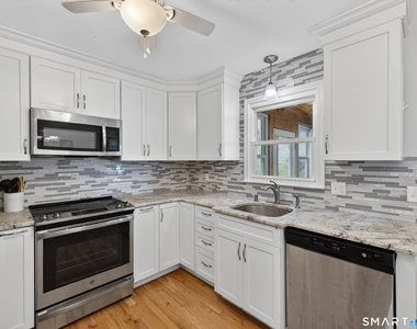 73 Warren Avenue - Photo Thumbnail 9