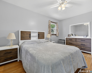 73 Warren Avenue - Photo Thumbnail 16