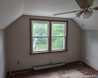 226 Hillside Avenue - Photo Thumbnail 8