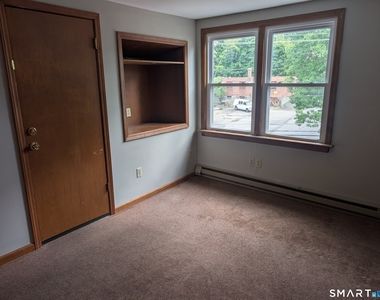 226 Hillside Avenue - Photo Thumbnail 5