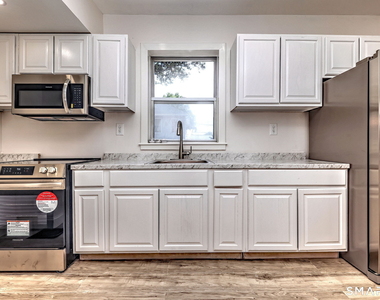 330 Naugatuck Avenue - Photo Thumbnail 16