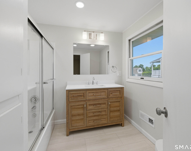 5 Lilac Lane - Photo Thumbnail 14