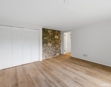 5 Lilac Lane - Photo Thumbnail 12