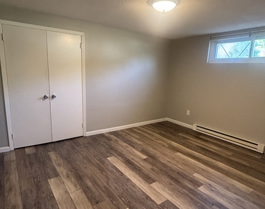 3 White Oak Road - Photo Thumbnail 17