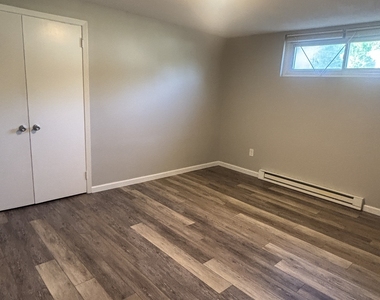 3 White Oak Road - Photo Thumbnail 18