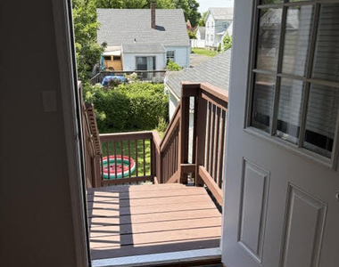 33 Beal Street - Photo Thumbnail 13