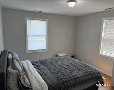 33 Beal Street - Photo Thumbnail 10
