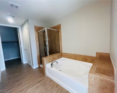 353 E Bonneville Avenue - Photo Thumbnail 11