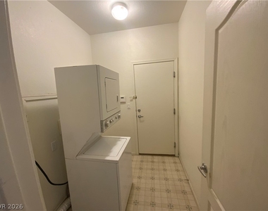 5406 Carrara Pointe Street - Photo Thumbnail 14