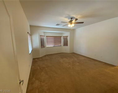 5406 Carrara Pointe Street - Photo Thumbnail 9