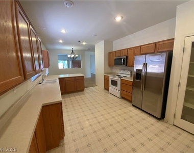 5406 Carrara Pointe Street - Photo Thumbnail 6
