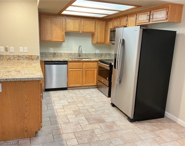 8410 Eldora Avenue - Photo Thumbnail 5