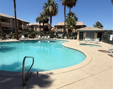 8410 Eldora Avenue - Photo Thumbnail 18
