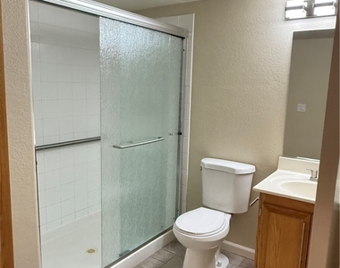 8410 Eldora Avenue - Photo Thumbnail 12