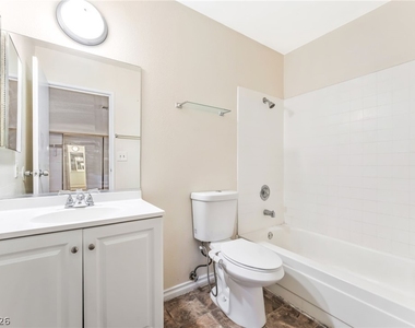 457 N Lamb Boulevard - Photo Thumbnail 13