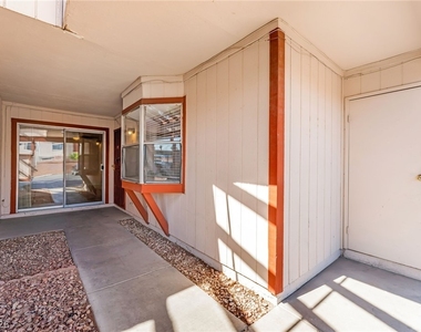 457 N Lamb Boulevard - Photo Thumbnail 3