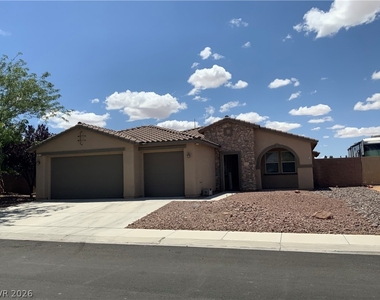 5819 E Badlands Lane - Photo Thumbnail 2
