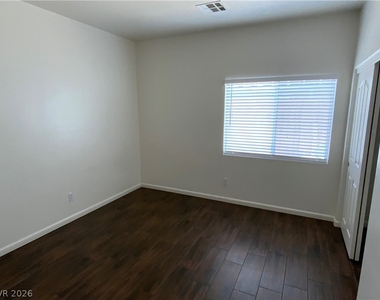 5819 E Badlands Lane - Photo Thumbnail 16